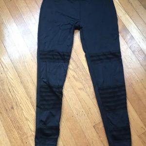 Black workout leggings